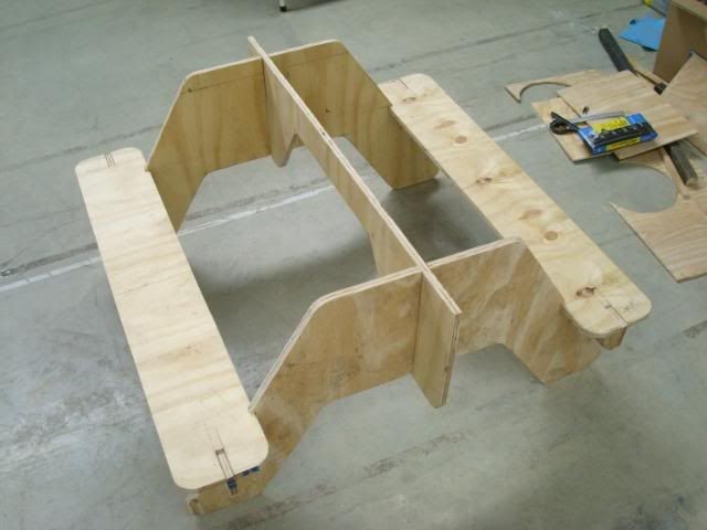 Стол из фанеры - фото 7