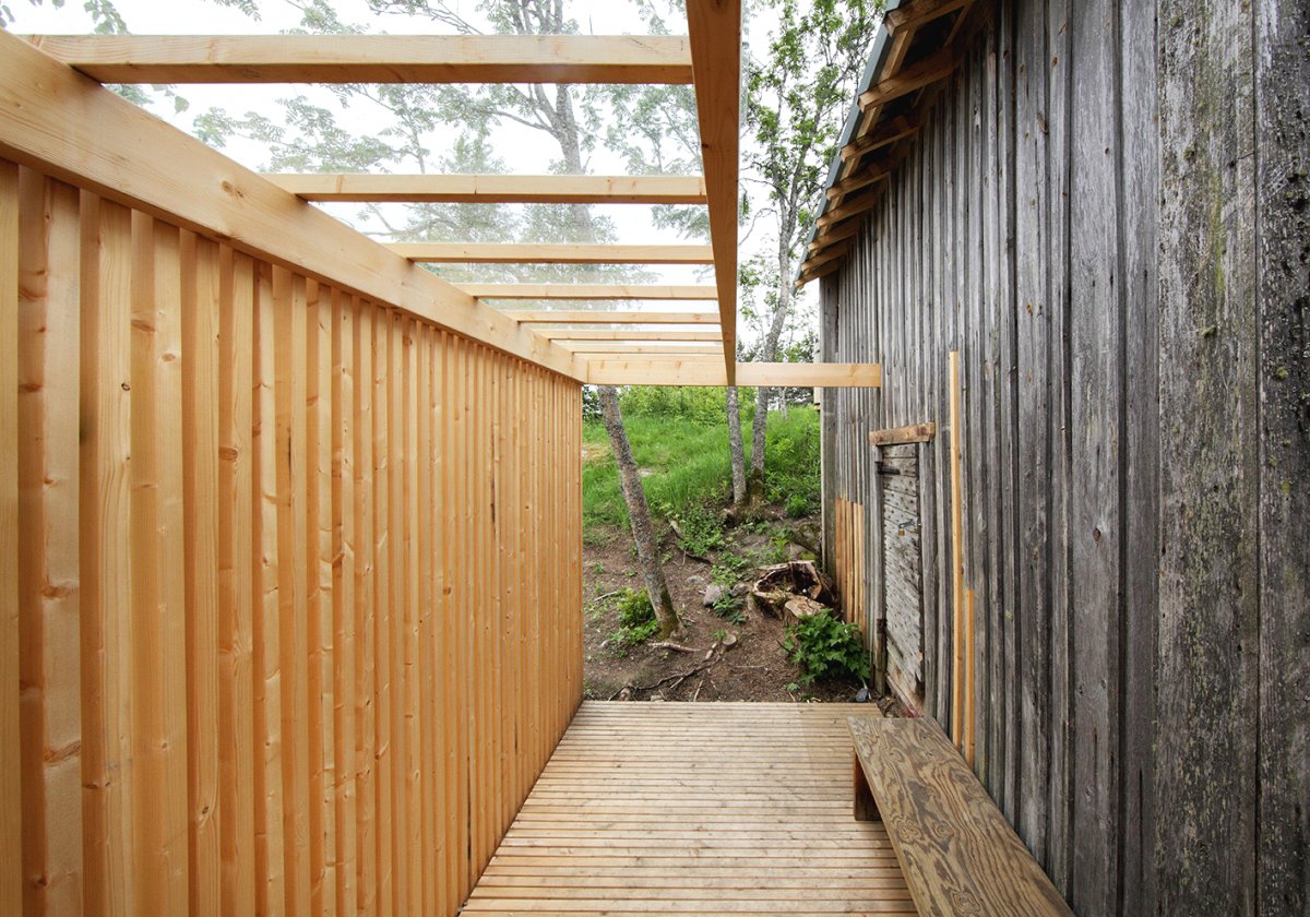 Оригинальная сауна построенная из сарая - фото 14