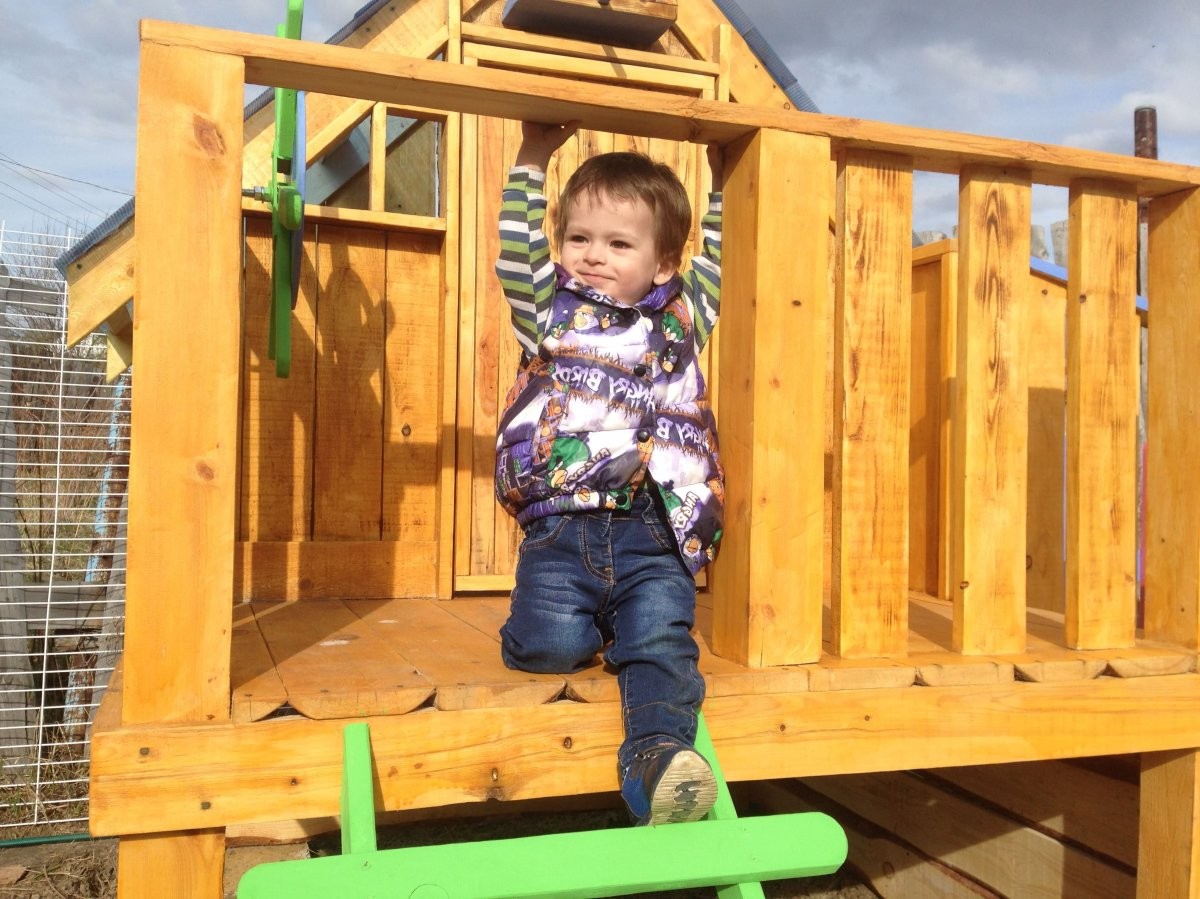 Детский домик на даче своими руками - фото 23