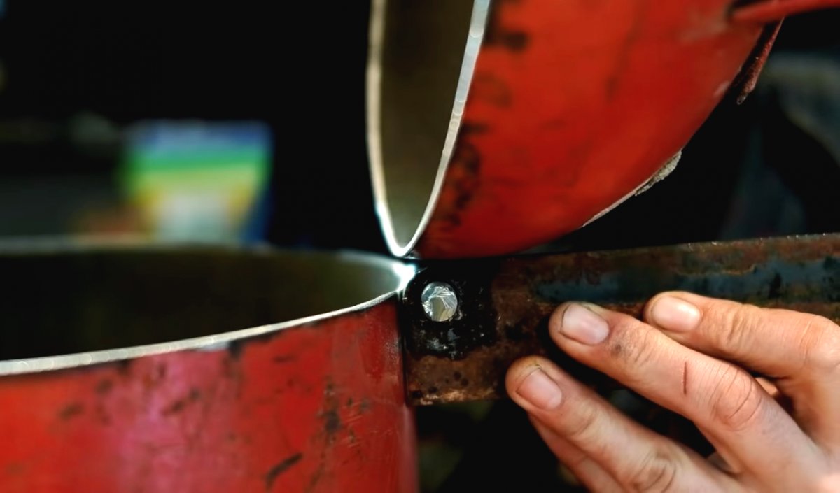 Механическая корзина для мусора из старого газового баллона - фото 10