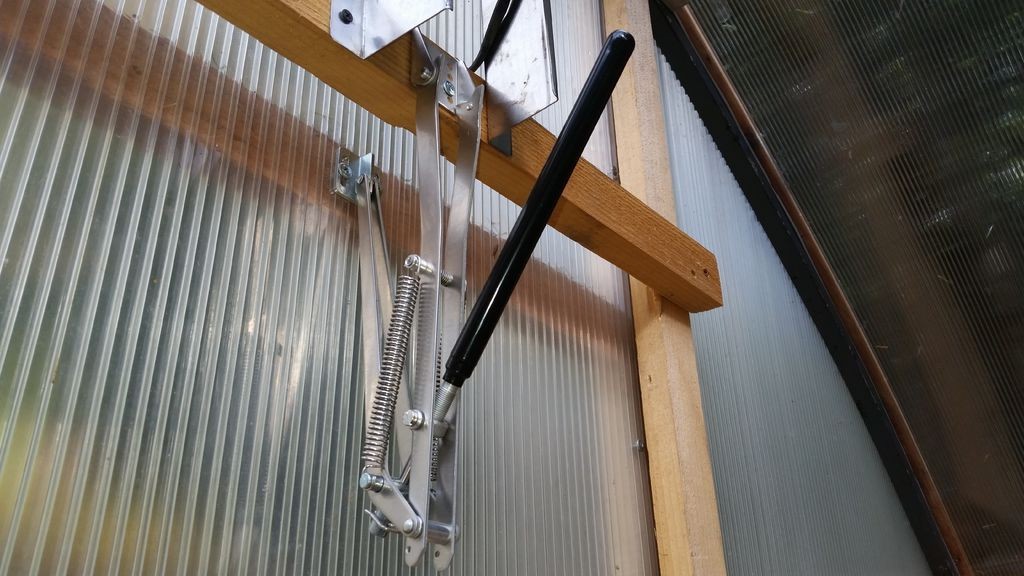 Теплица из подручных материалов - фото 12