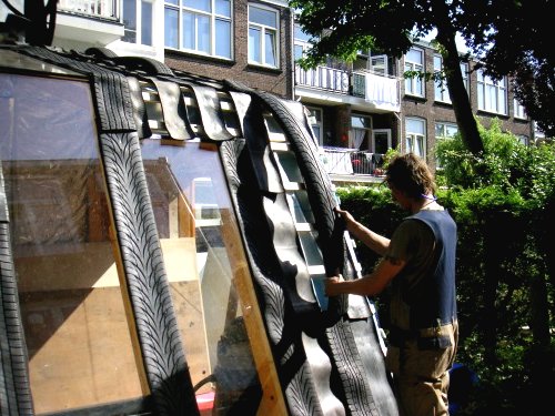 Дом из автопокрышек - фото 11