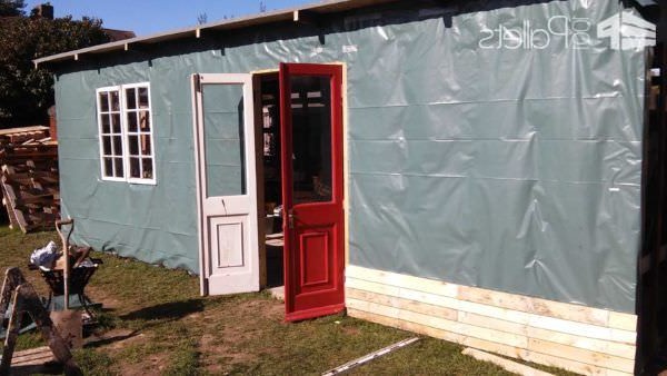 Сделать дом из 140 поддонов - фото 6