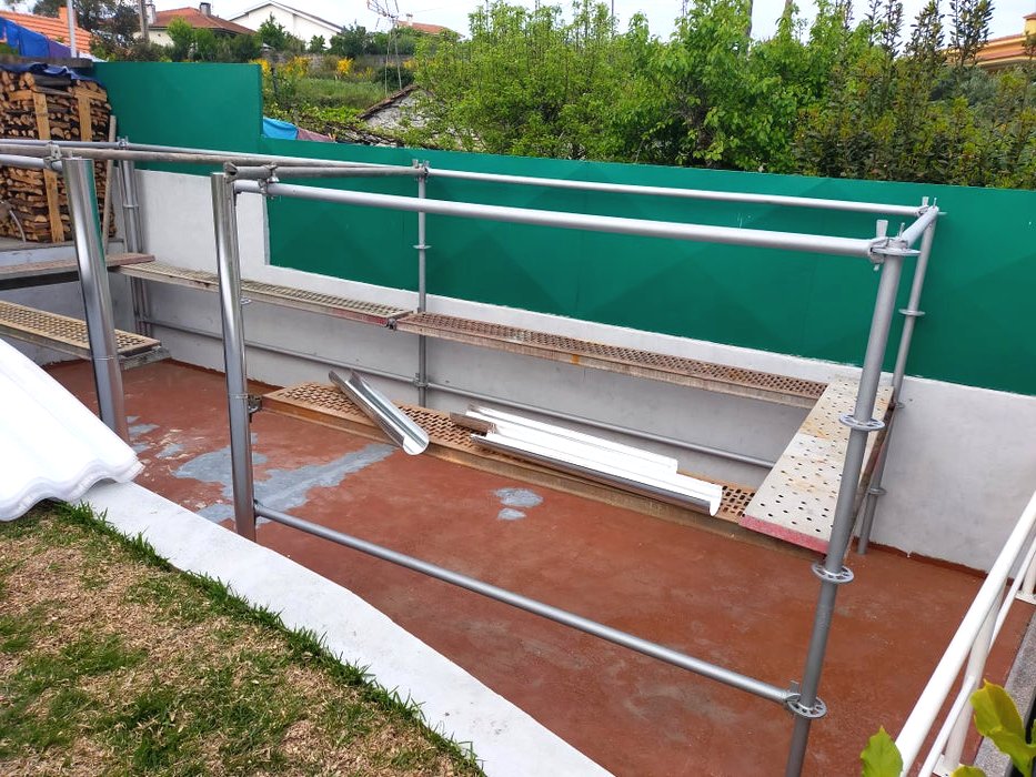 Теплица из строительных лесов - фото 3