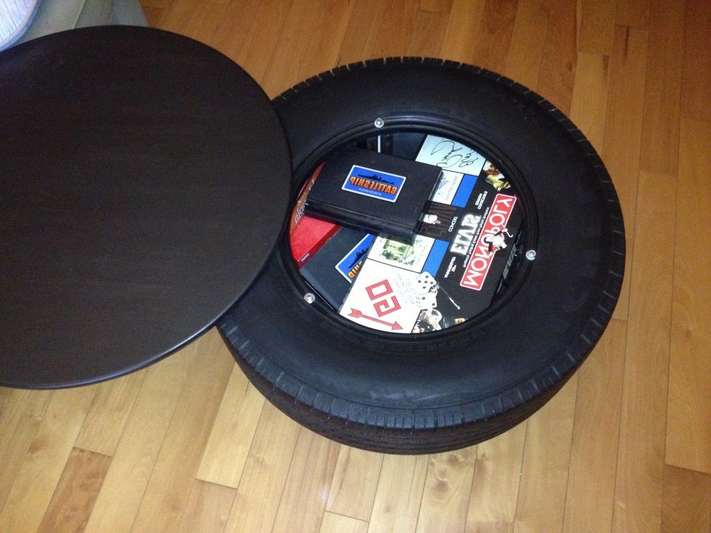 Столик с потайным отделением из покрышки - фото 2