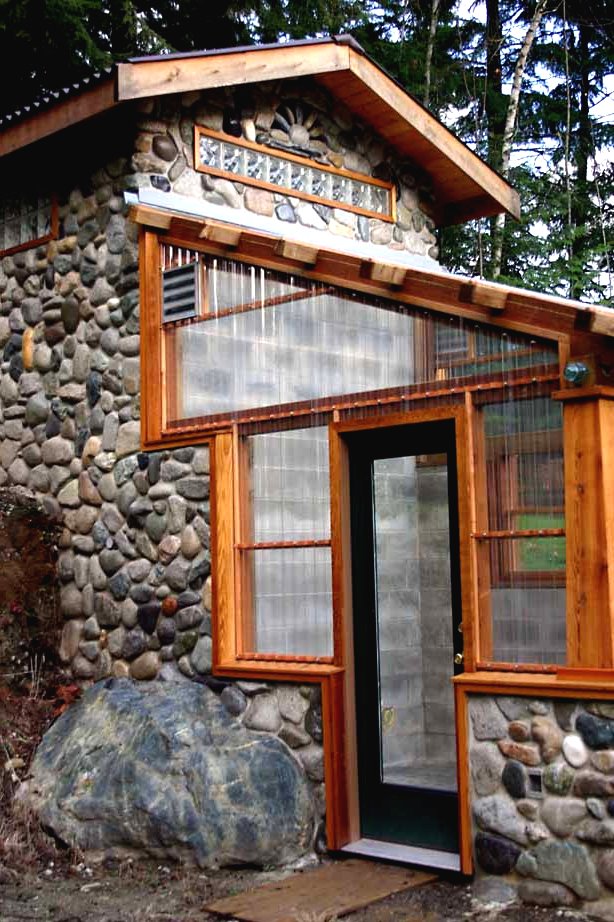 Каменный дом с теплицей - фото 2