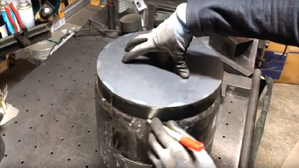 Буржуйка из старого газового баллона - фото 36