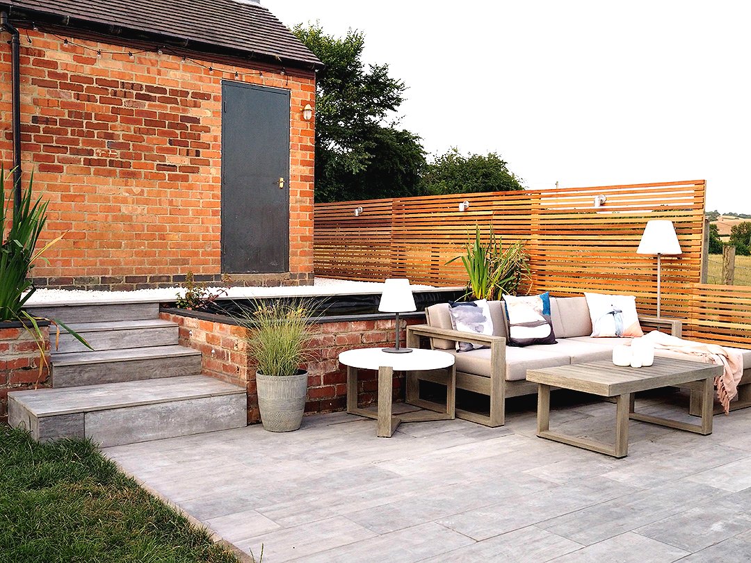 Интересный ландшафтный дизайн дачного участка - фото 12