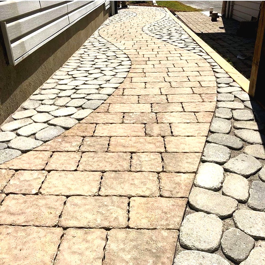 Необычная садовая дорожка из брусчатки - фото 5