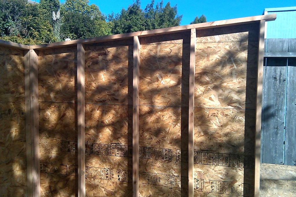 Небольшой садовый домик - фото 15