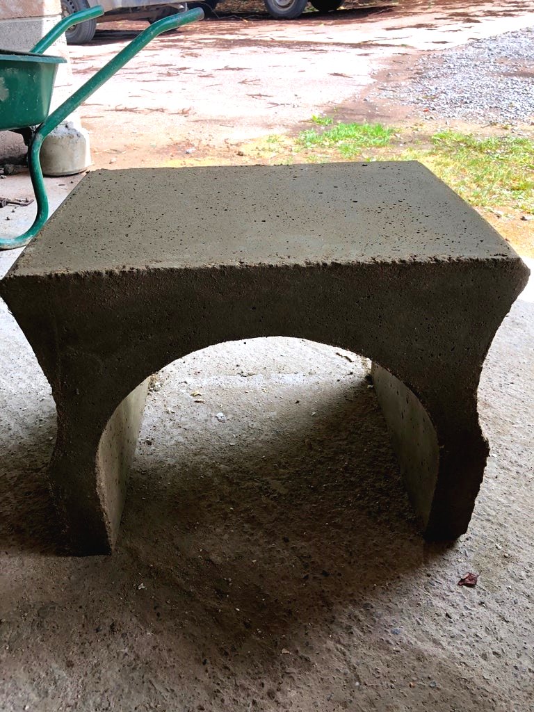 Бетонный столик - фото 10