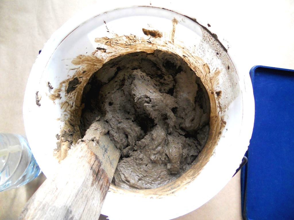 Клумба из цемента в форме лилии - фото 7