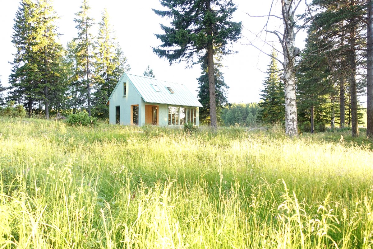 Деревянный дом у озера - фото 5