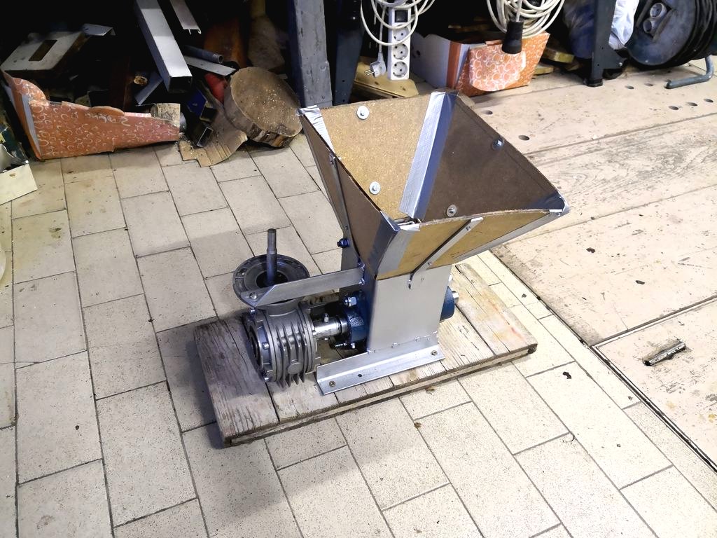 Орехоломалка - фото 17