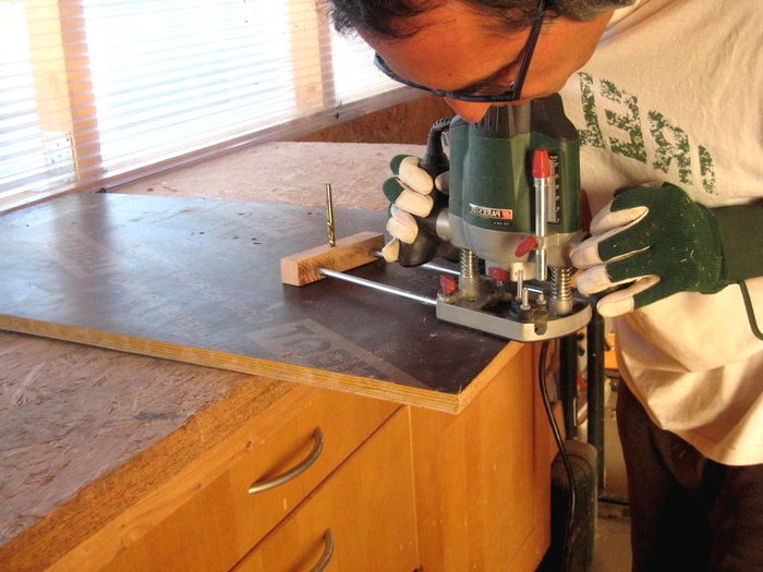 Столик из автопокрышки - фото 4