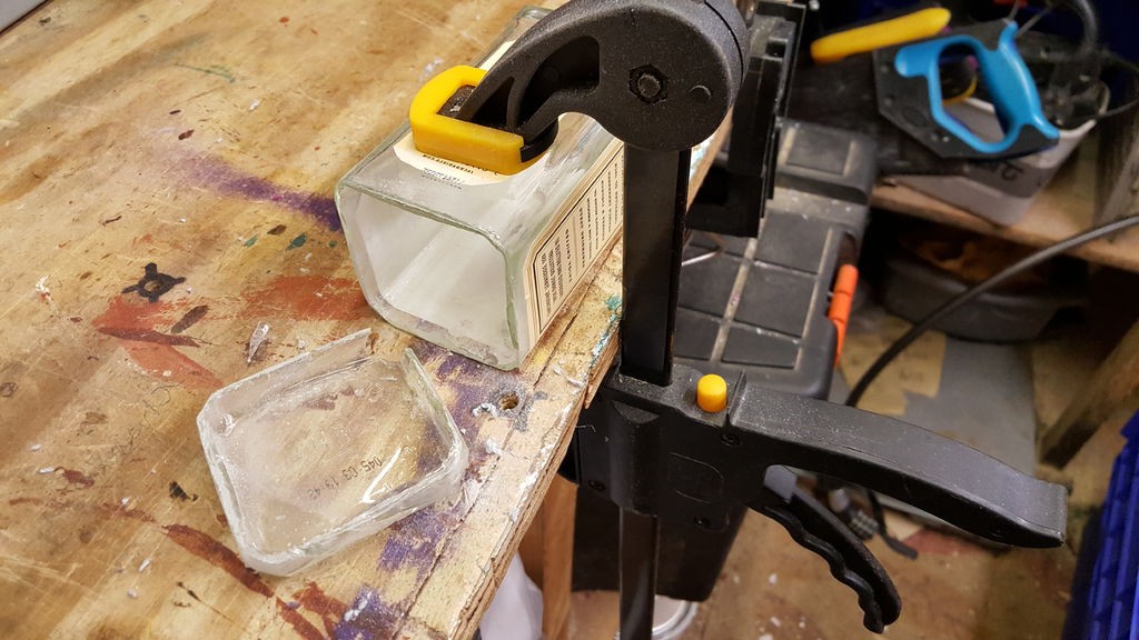 Люстра из велосипедного колеса и бутылок - фото 4