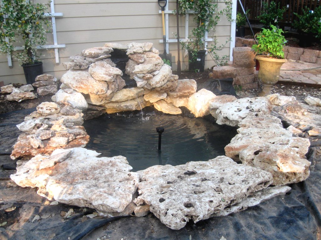 Пруд с водопадом  - фото 16