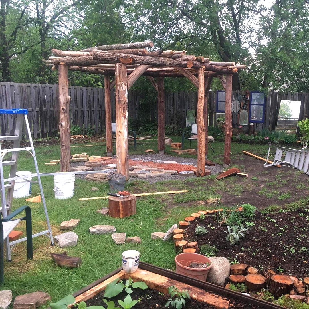 Необычное патио на даче своими руками из подручных материалов - фото 10