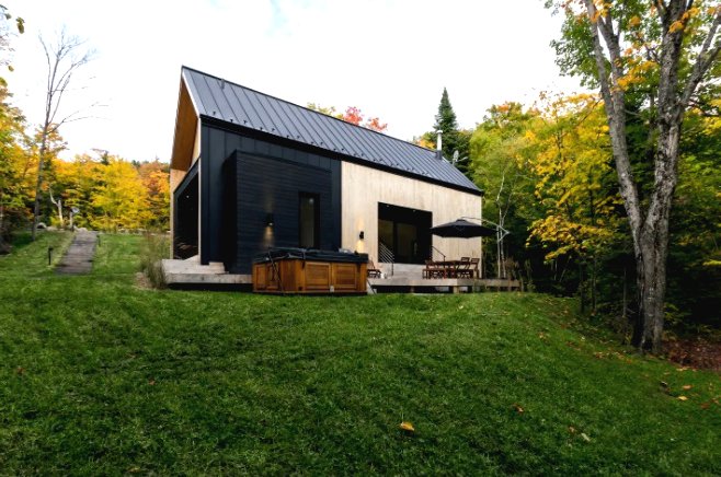 Каркасный дом с необычной террасой - фото 16