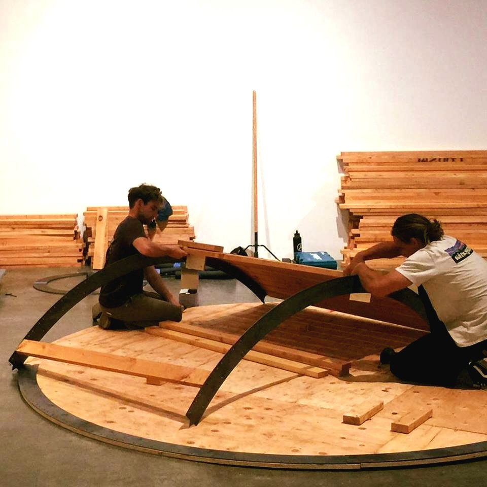 Оригинальная беседка - фото 8