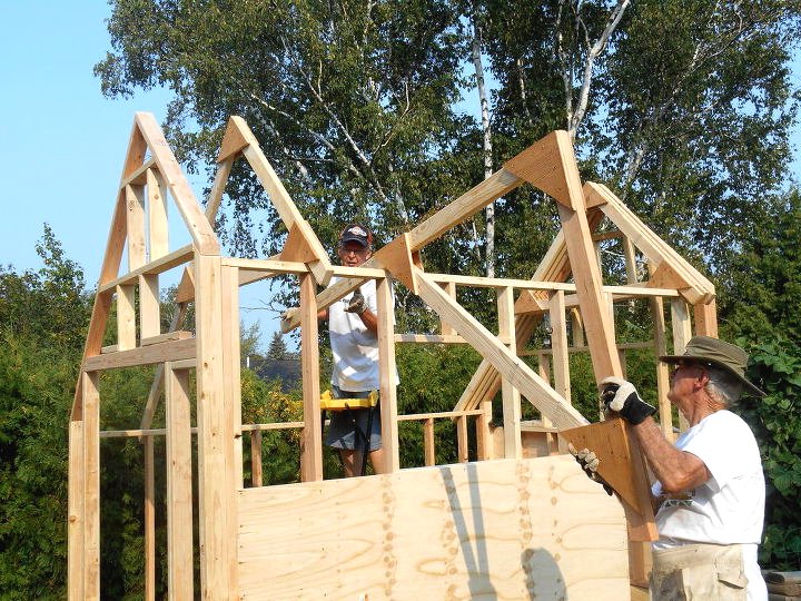 Оригинальный садовый домик - фото 7