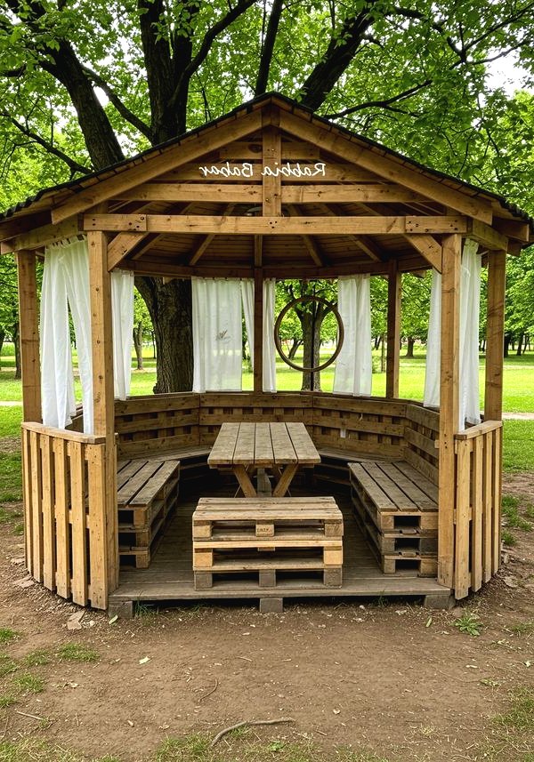 Зона отдыха или что можно сделать из поддонов на своем участке - фото 9