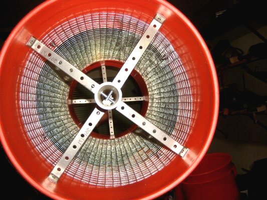 Как просеять землю от сорняков? - фото 4