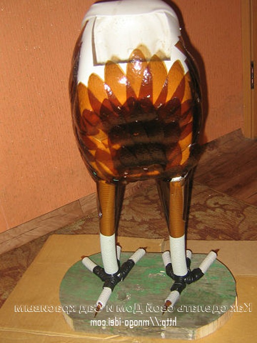 Птица Глухарь из пластиковых бутылок - фото 13