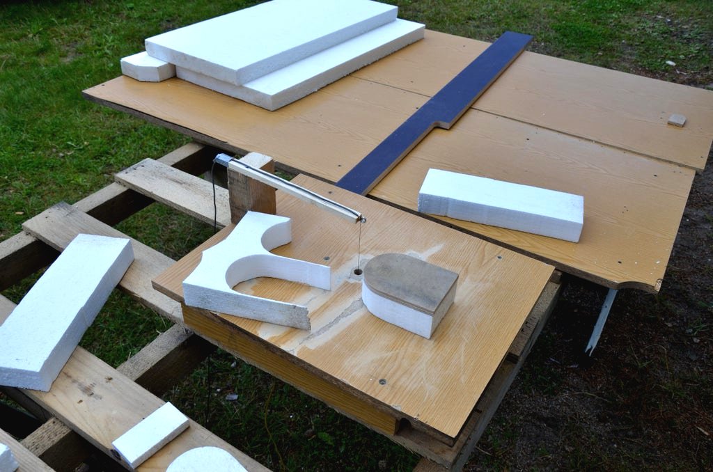 Садовая скамья из цемента - фото 2