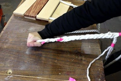 Деревянные качели - фото 10