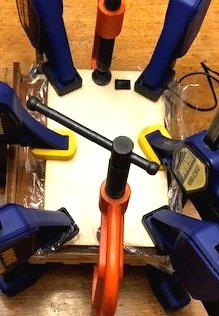 Оригинальный светильник из дерева - фото 14