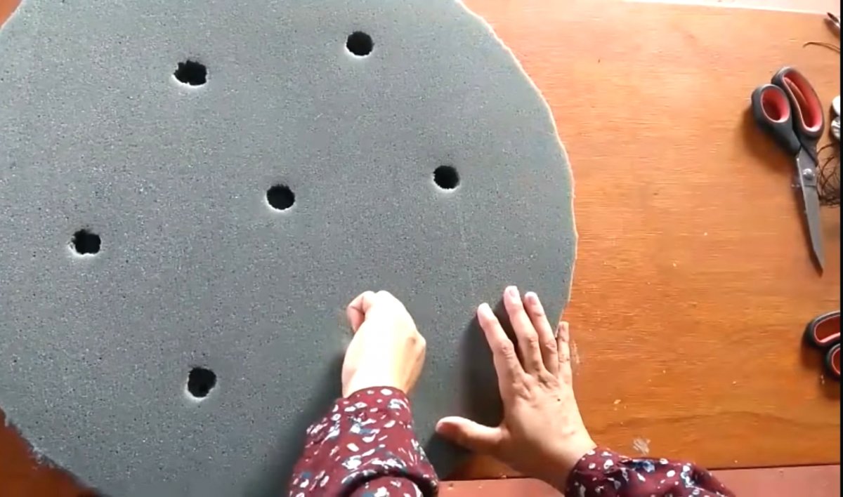 Оригинальный пуф из автопокрышки - фото 13