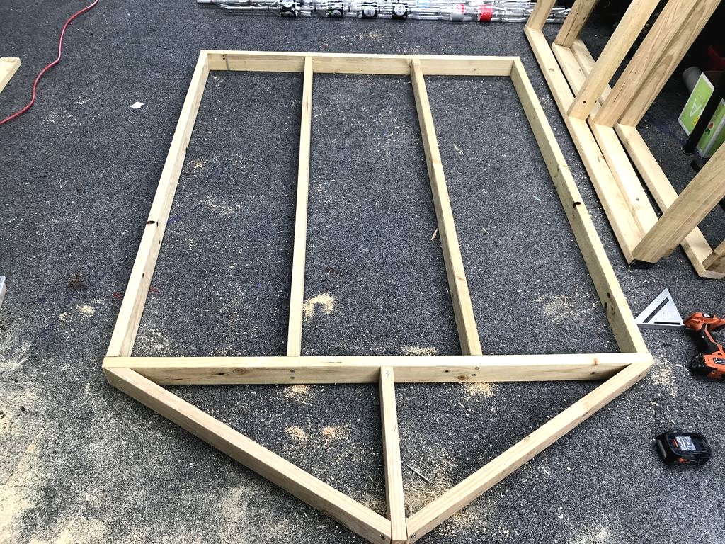 Теплица из пластиковых бутылок - фото 8