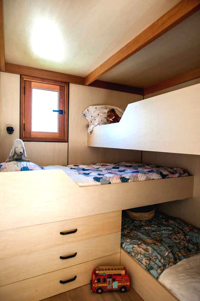 Летний домик для дачи из дерева - фото 7