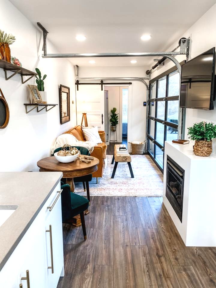 Интересный дом из морского контейнера - фото 25