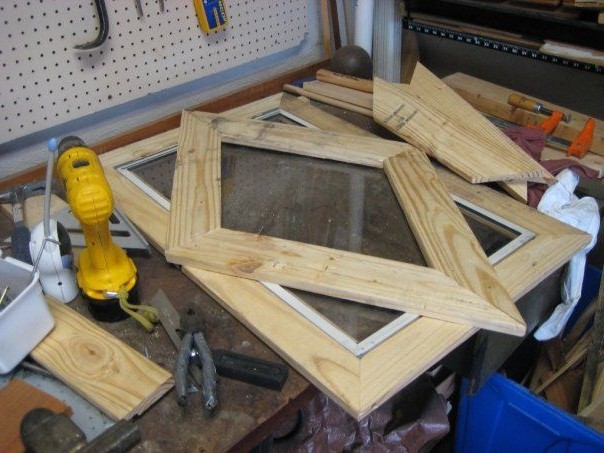 Игровой домик для детей из поддонов - фото 14