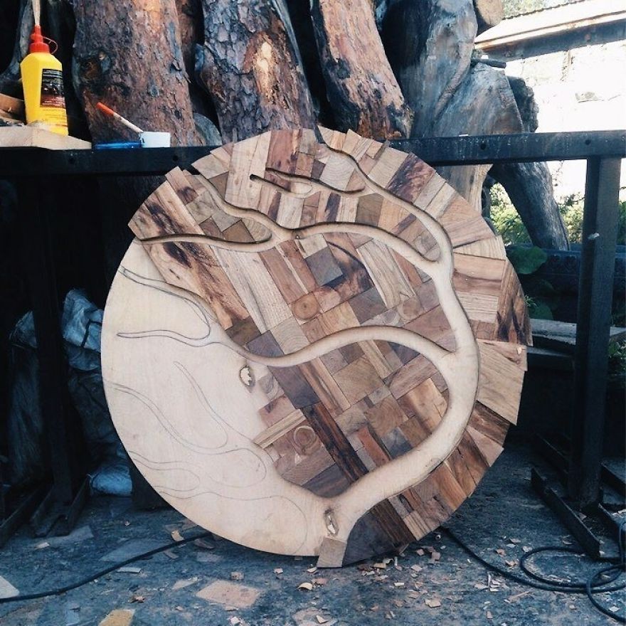 Интересный стол из 12 разных видов дерева - фото 2