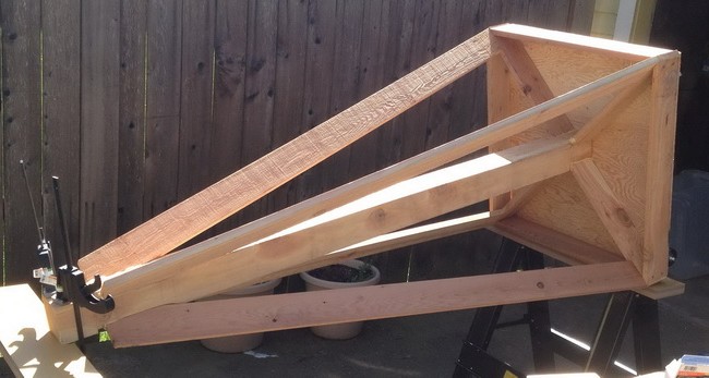 Вертикальная грядка в форме пирамиды для сада - фото 4