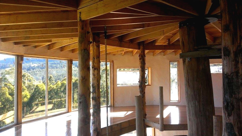 Необычный дом круглой формы - фото 4