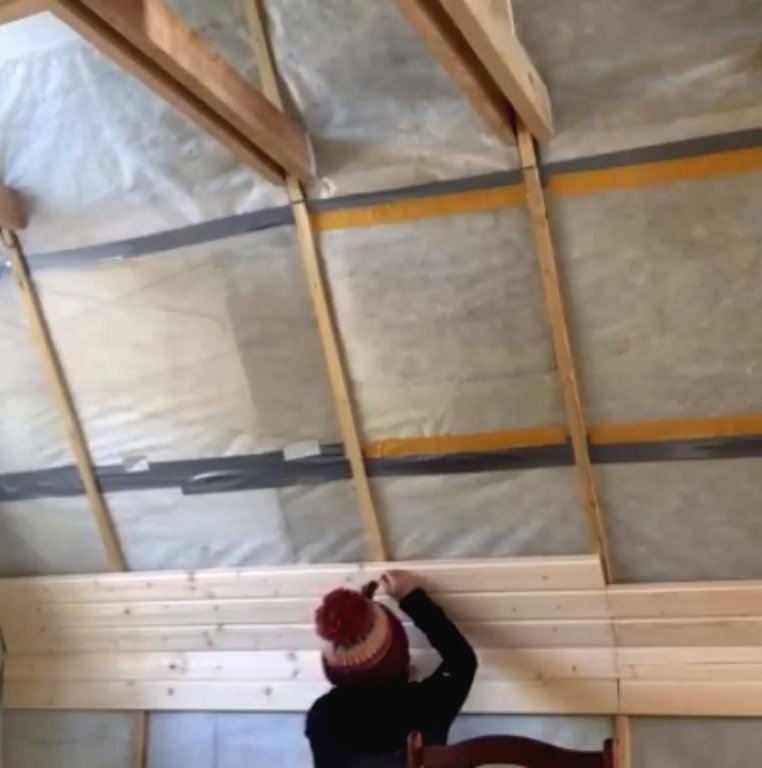 Небольшой домик в лесу 4х4 метра - фото 8