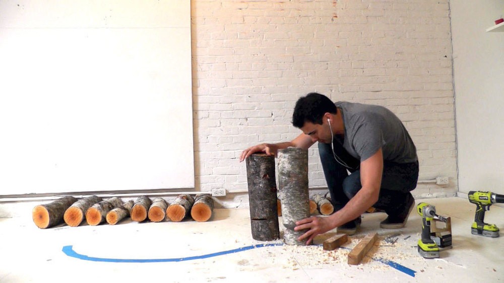 Шезлонг из тонких бревен - фото 3