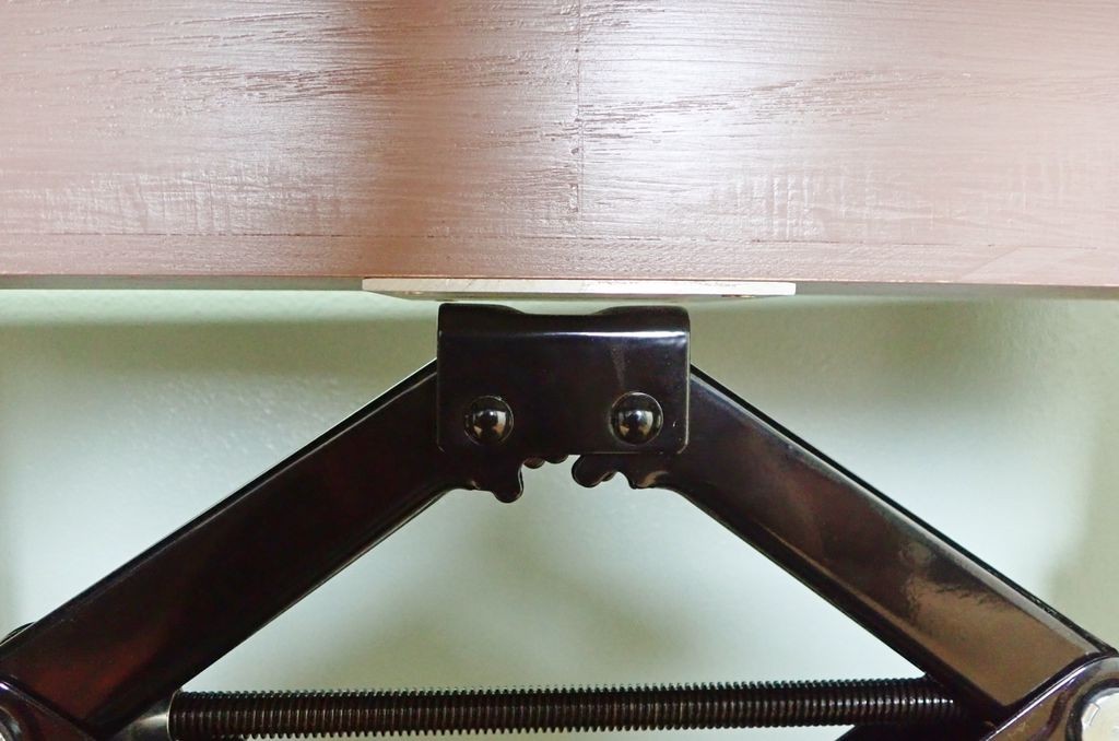 Регулируемый стол по высоте из автомобильного домкрата - фото 39