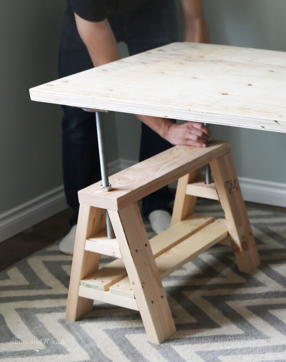 деревянный стол регулируемый по высоте