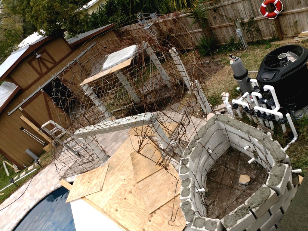 Горка своими руками для бассейна или пруда - фото 4