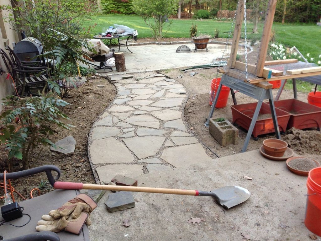 Дорожка из ломанного камня - фото 8