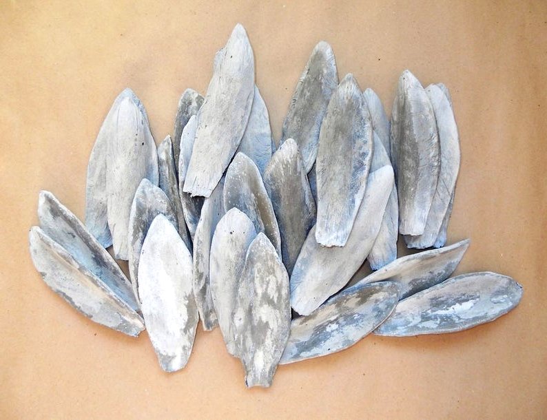 Клумба из цемента в форме лилии - фото 10