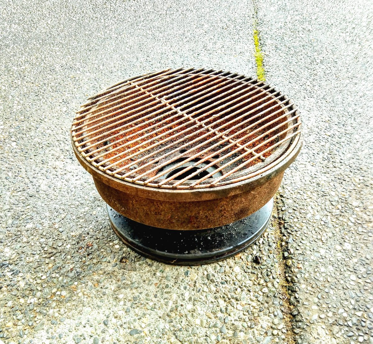 Как из старых автомобильных дисков собрать уличный очаг - фото 7