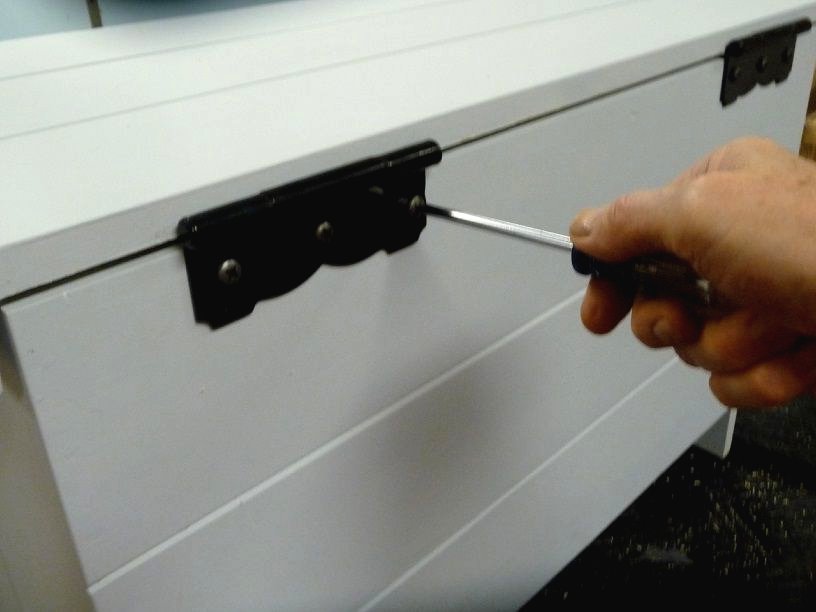 Необычный сундук из дерева - фото 13