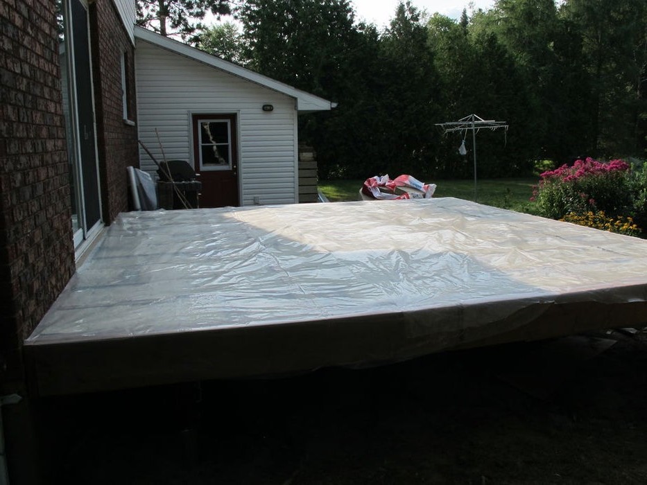 Закрытая солнечная веранда с дровяной печью - фото 7