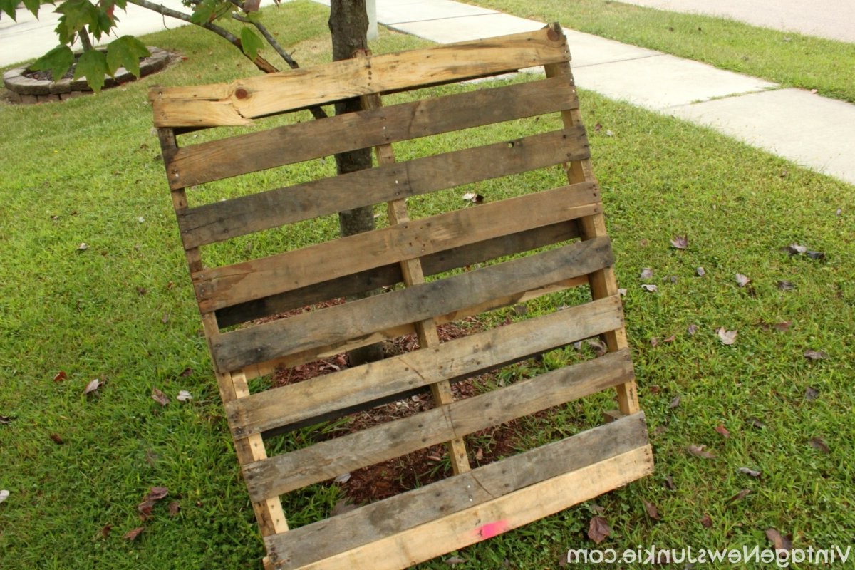 Мини-забор из старого поддона - фото 2